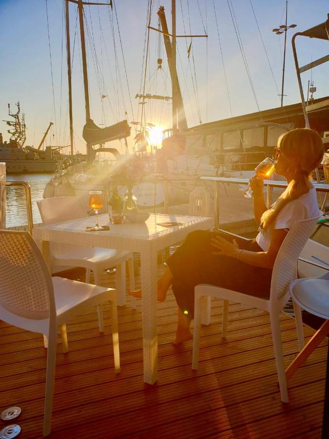 Houseboat Seabreeze Hotel Alghero Exterior photo