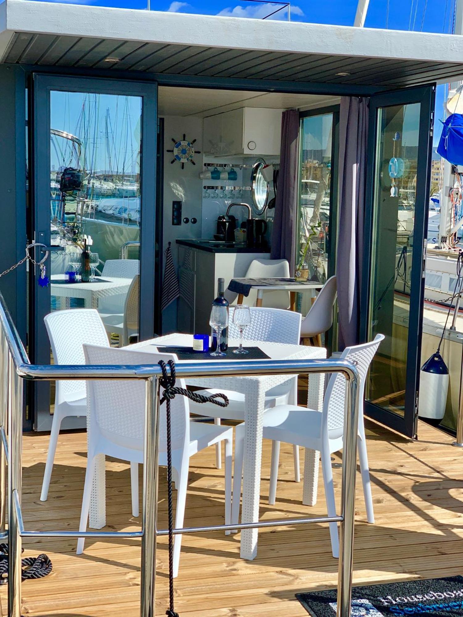 Houseboat Seabreeze Hotel Alghero Exterior photo